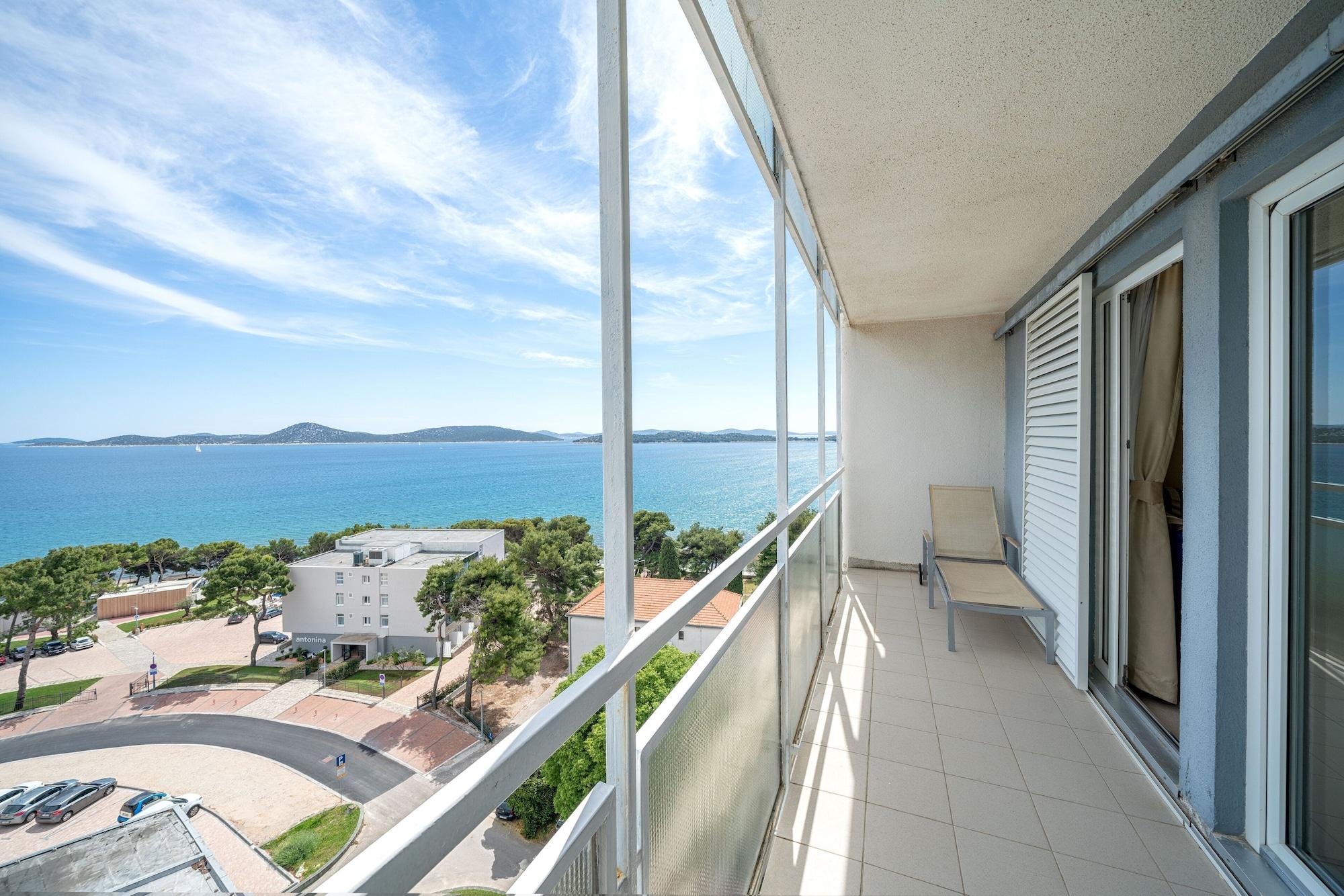 Hotel Punta Vodice Bagian luar foto