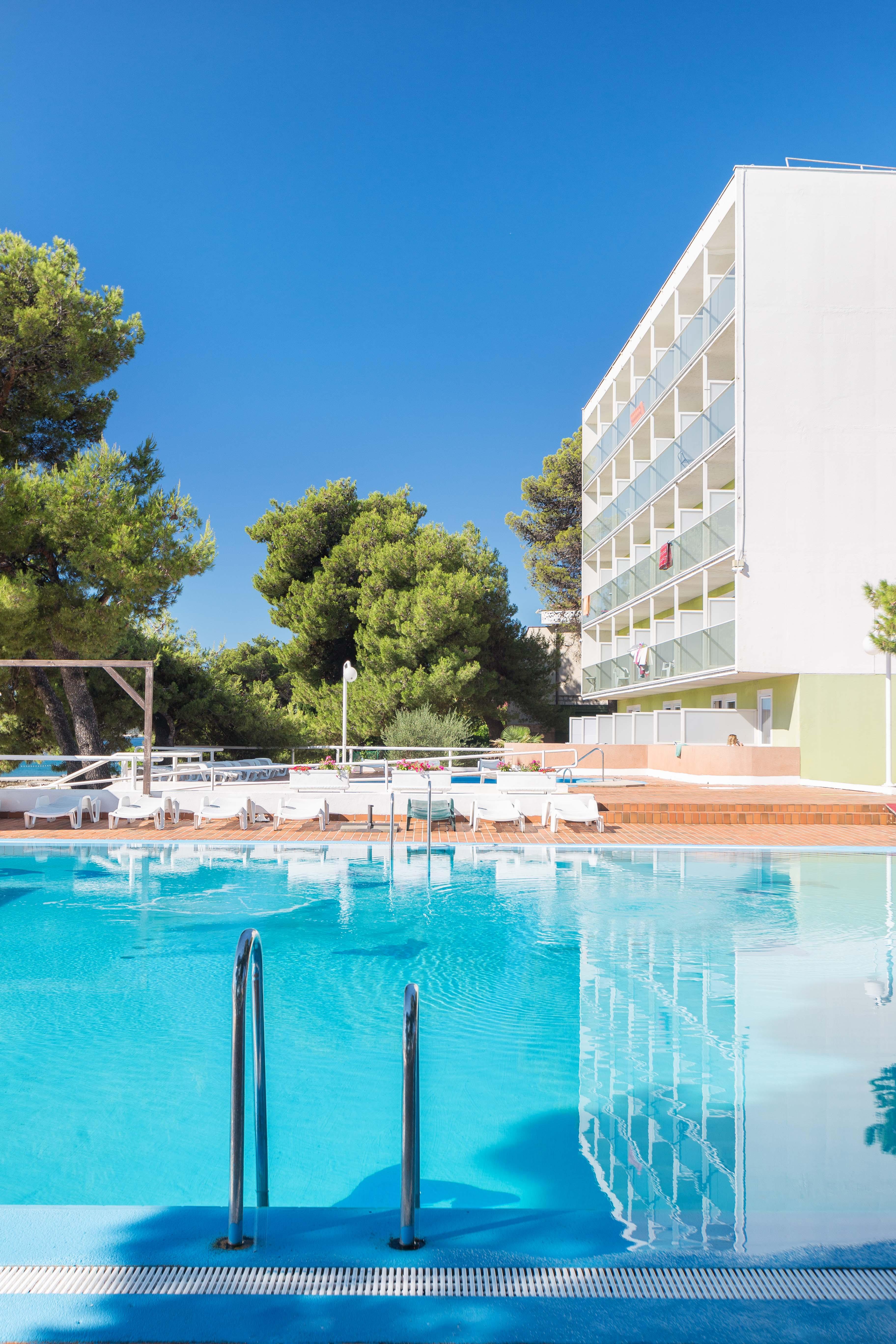 Hotel Punta Vodice Bagian luar foto