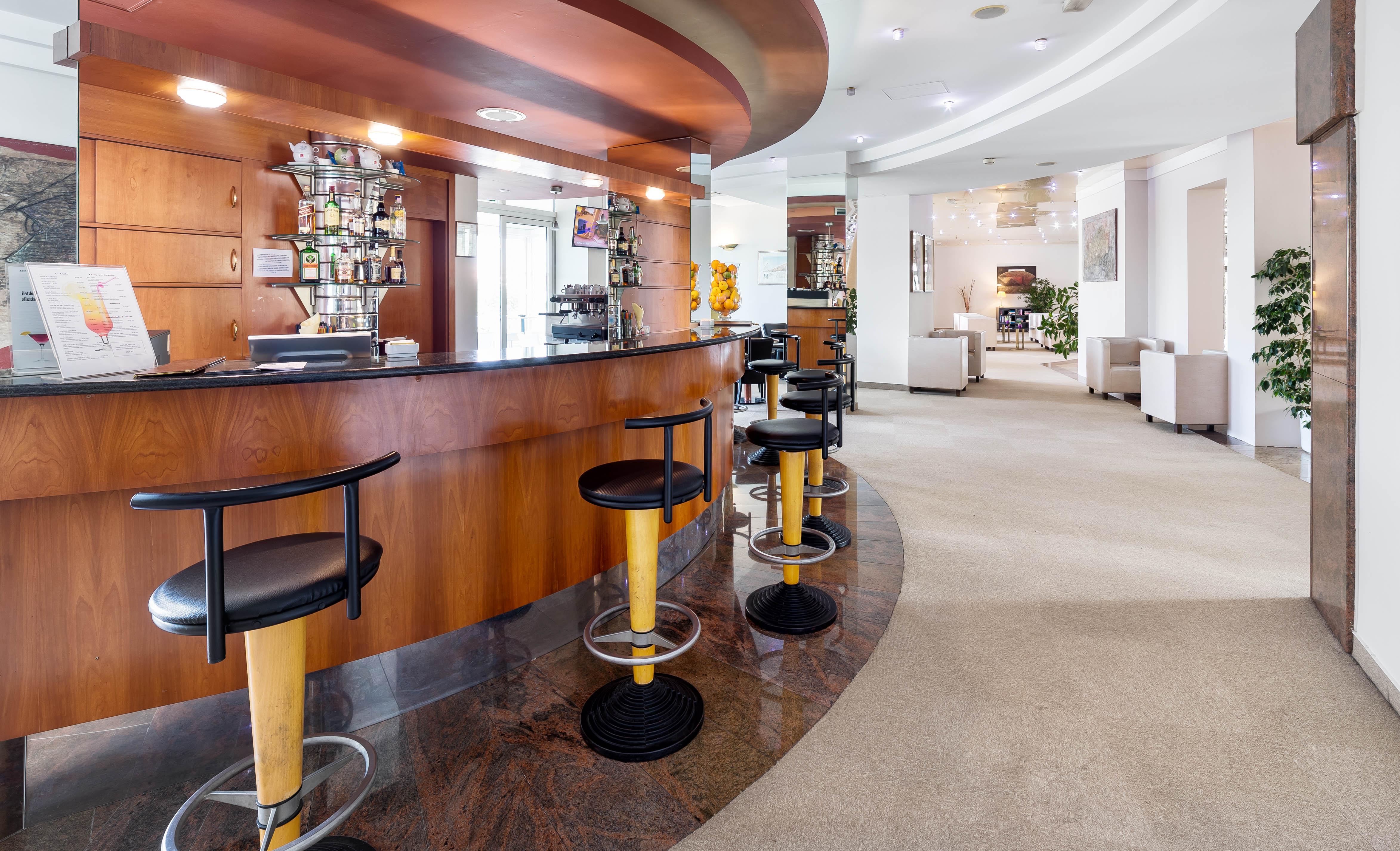 Hotel Punta Vodice Bagian luar foto