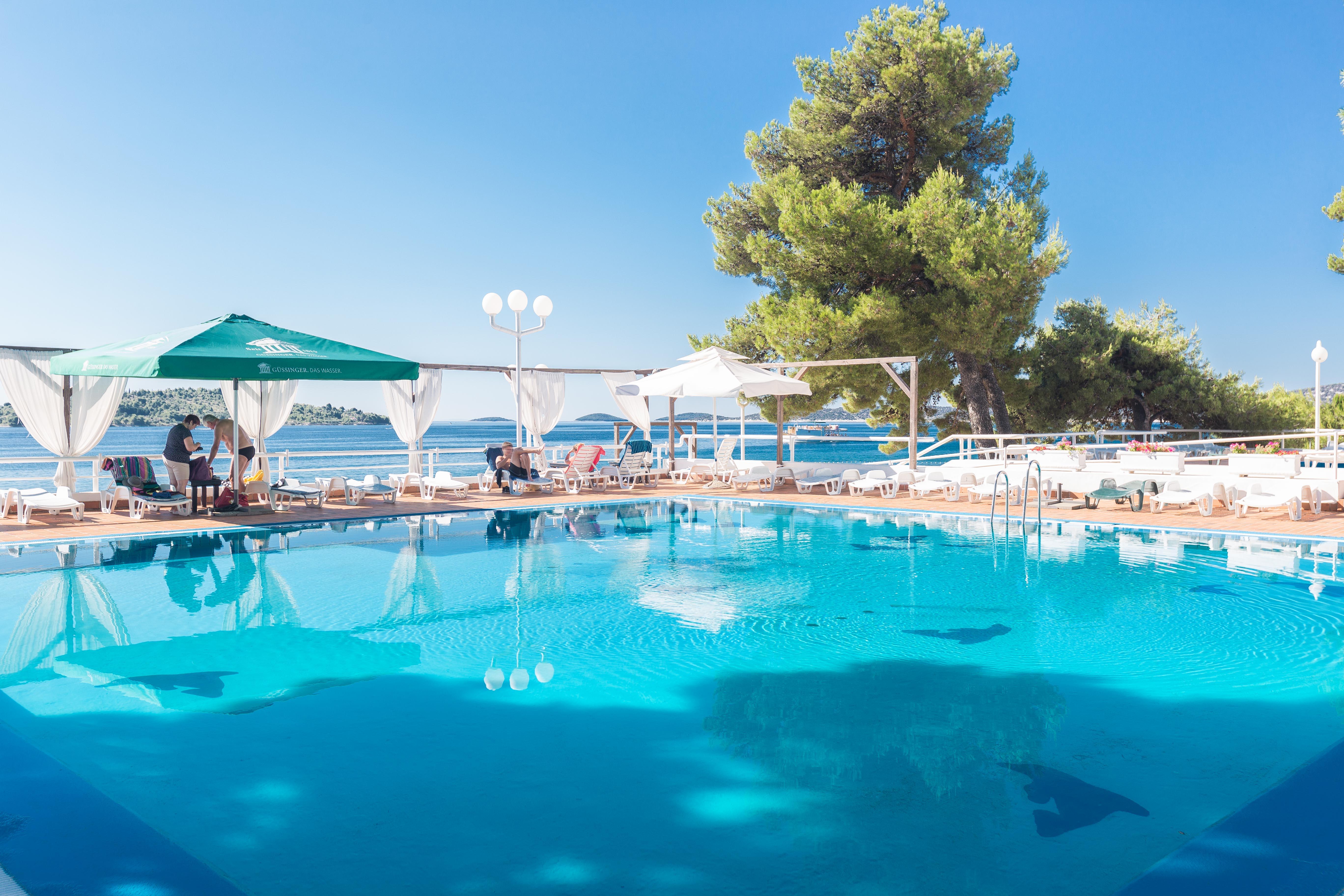 Hotel Punta Vodice Bagian luar foto