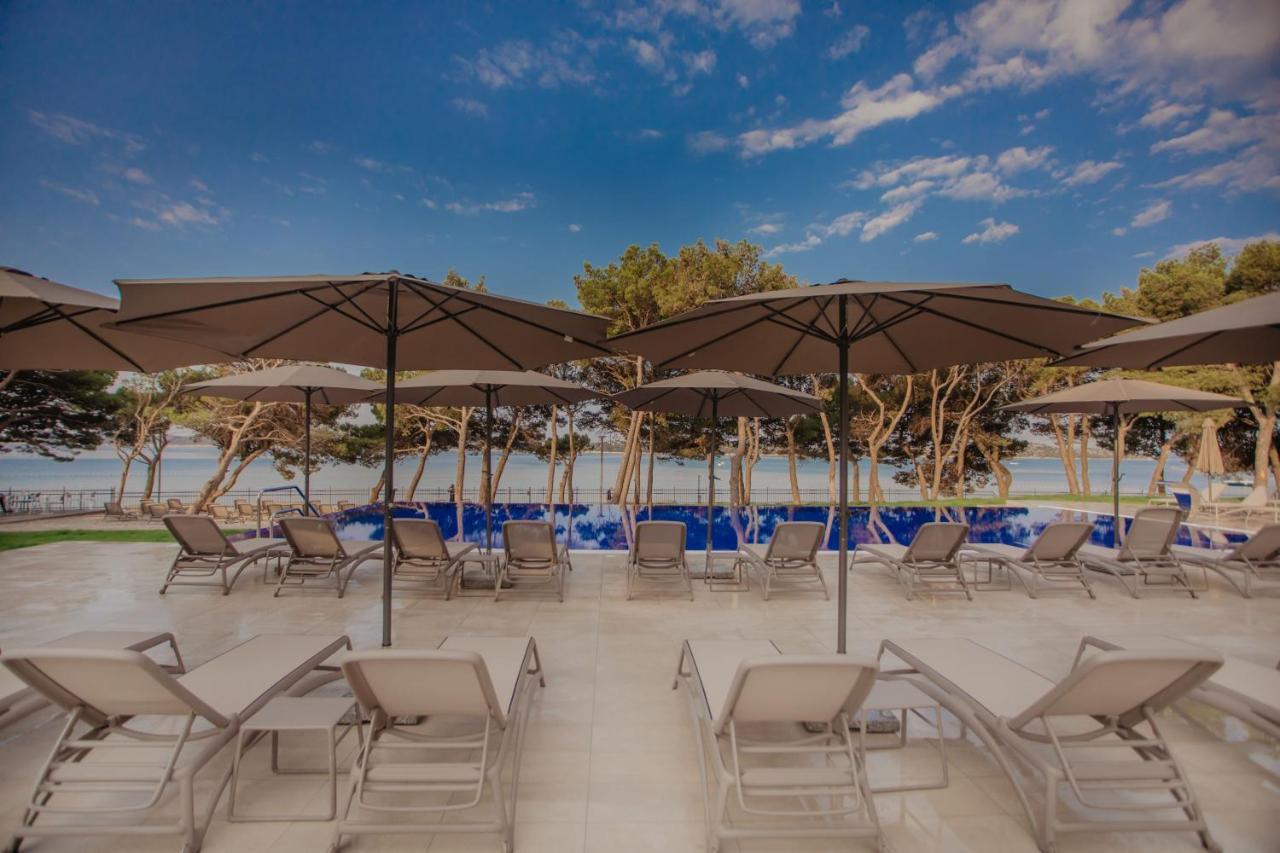 Hotel Punta Vodice Bagian luar foto