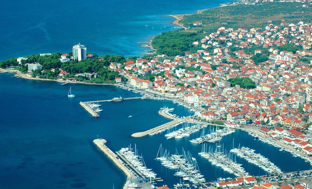 Hotel Punta Vodice Bagian luar foto